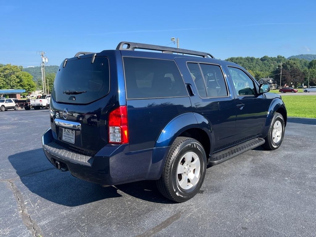 Nissan Pathfinder  2010