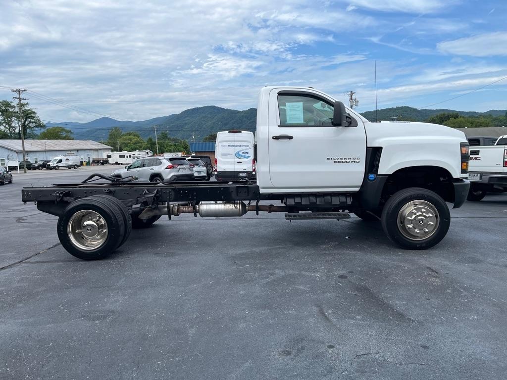 Chevrolet Silverado Medium Duty  2020