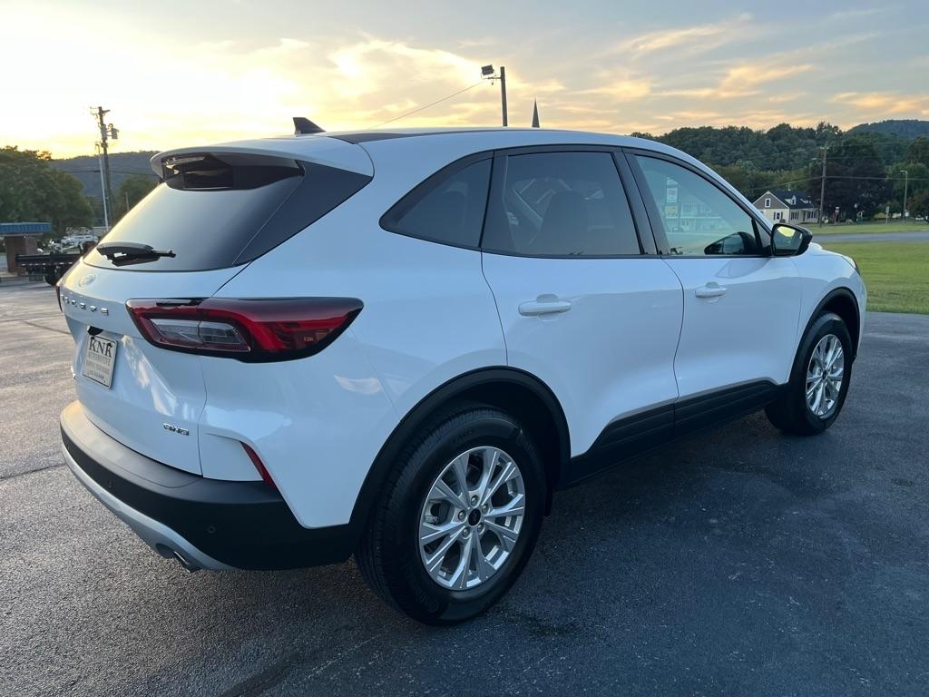 Ford Escape  2025