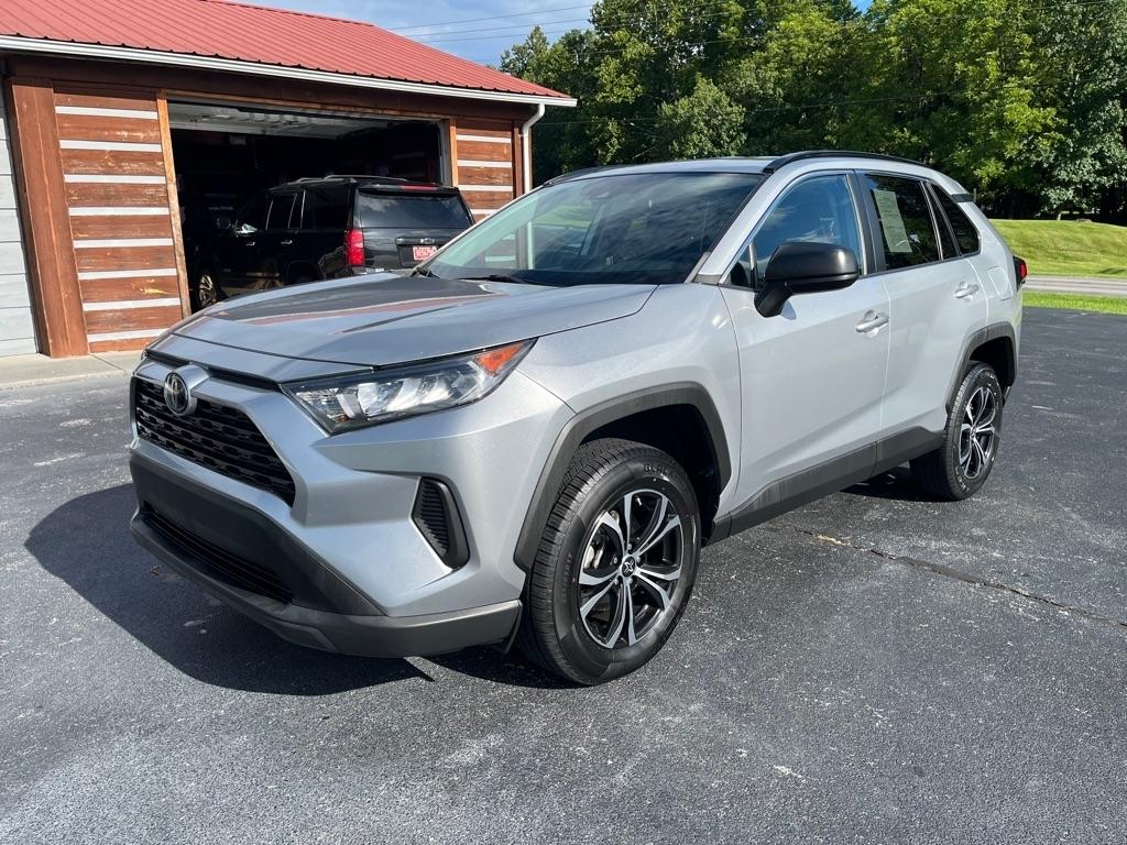 Toyota RAV4  2021