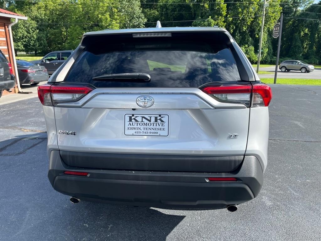 Toyota RAV4  2021