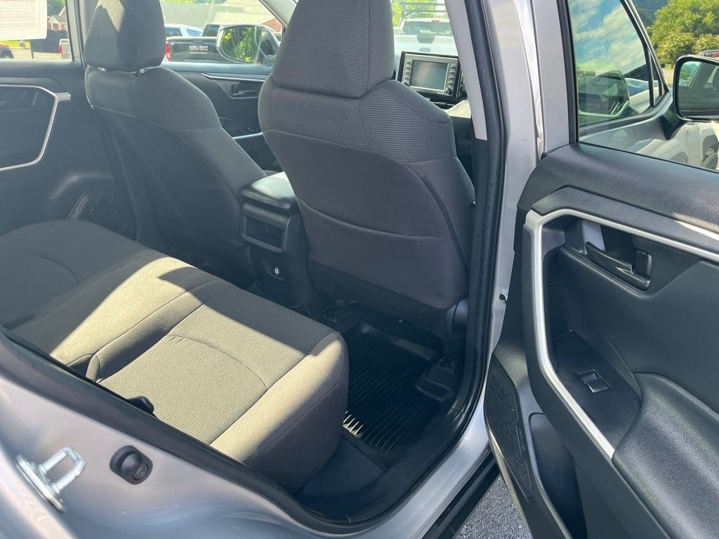 Toyota RAV4  2021