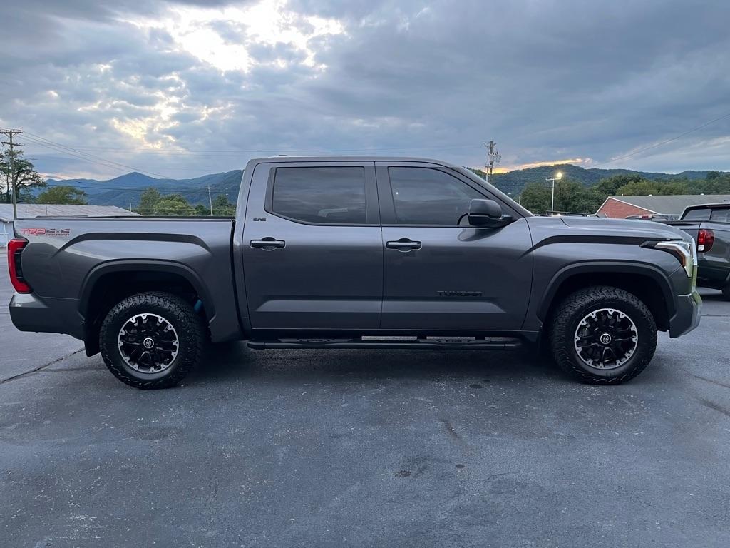 Toyota Tundra  2024