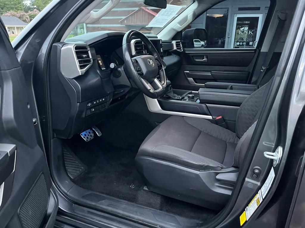 Toyota Tundra  2024
