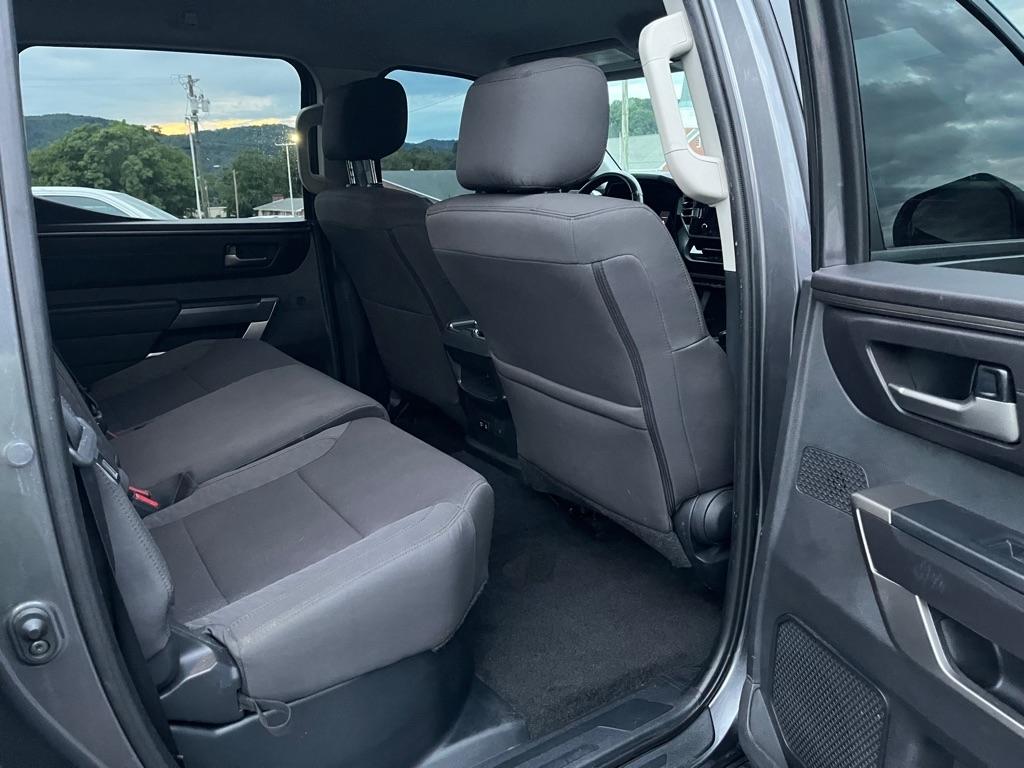 Toyota Tundra  2024