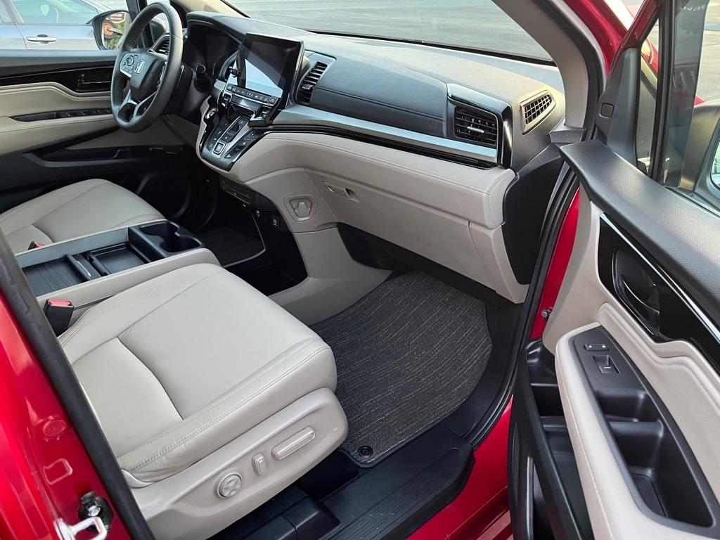 Honda Odyssey photo 11