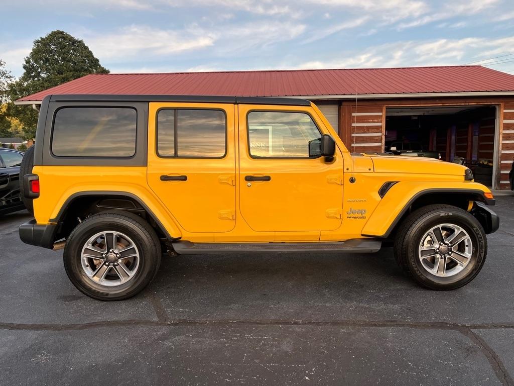 Jeep Wrangler photo 7