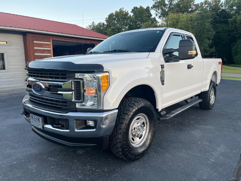 Ford F-250 photo 3