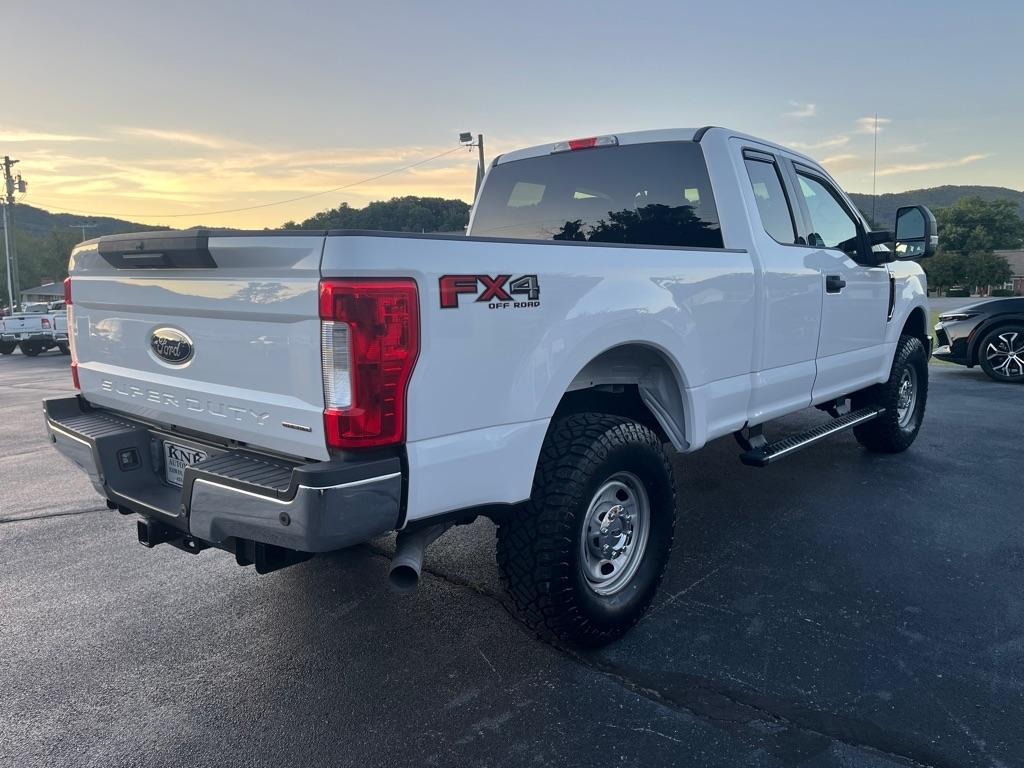Ford F-250 photo 6