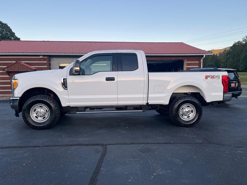 Ford F-250 photo 13