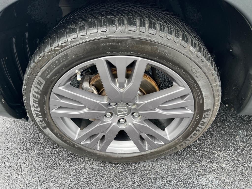 Honda Passport photo 9