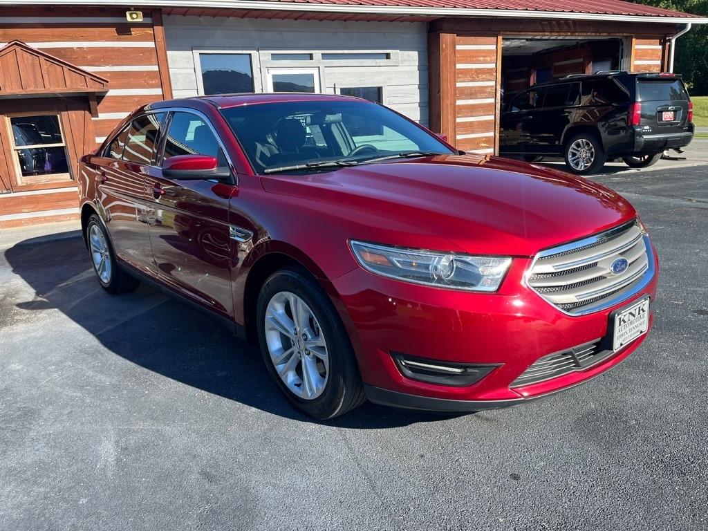 2019 Ford Taurus SEL