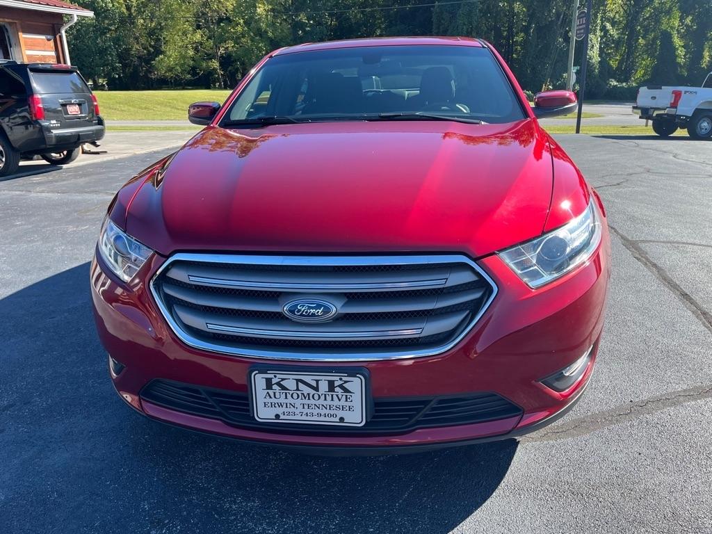 Ford Taurus photo 2