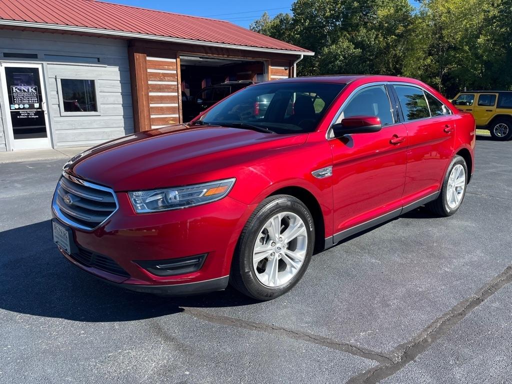 Ford Taurus photo 3