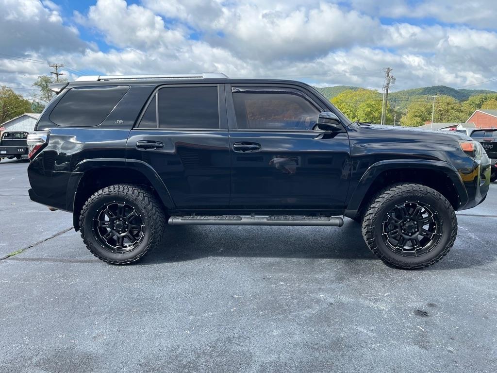 Toyota 4Runner  2017
