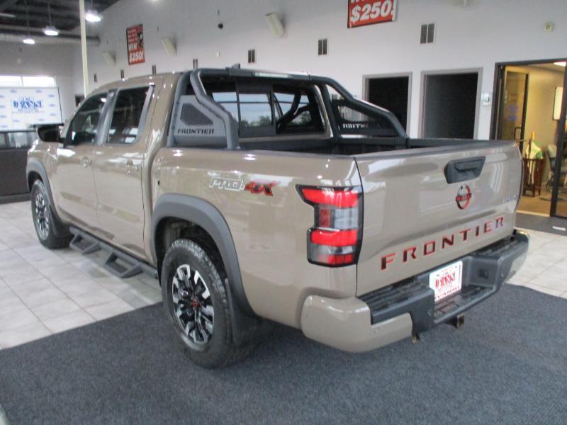 Nissan Frontier PRO-4X Crew Cab 4WD 2022