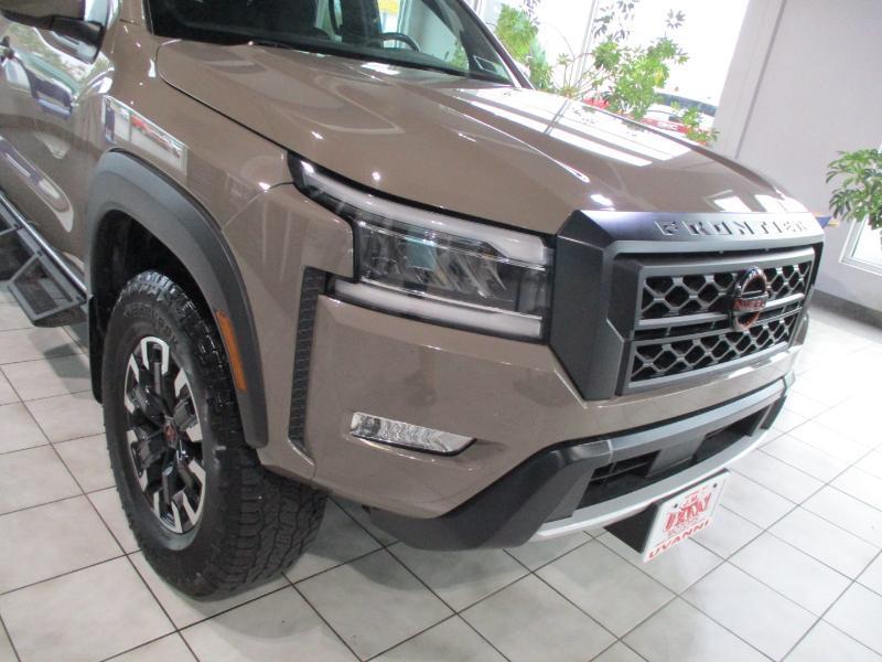 Nissan Frontier PRO-4X Crew Cab 4WD 2022