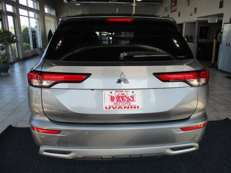 Mitsubishi Outlander SEL AWD 2024