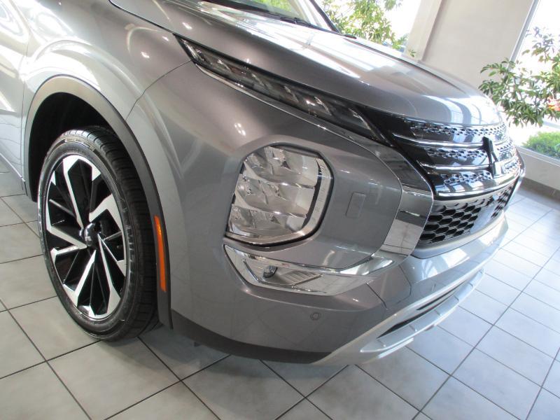 Mitsubishi Outlander SEL AWD 2024