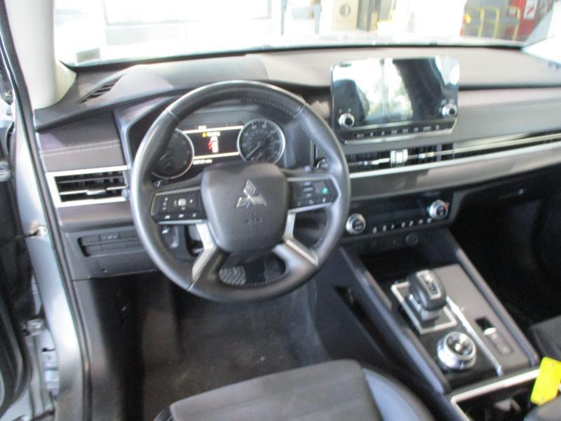 Mitsubishi Outlander SEL AWD 2024