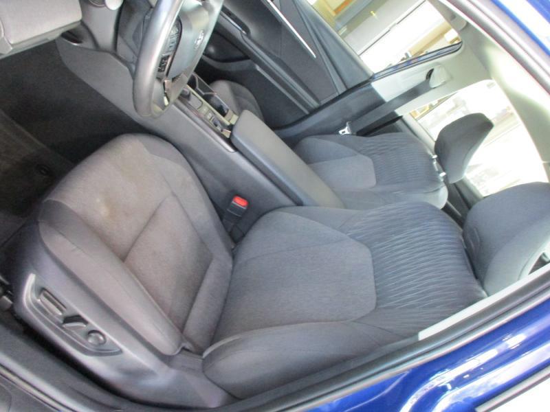 Toyota Camry Hybrid LE 2025