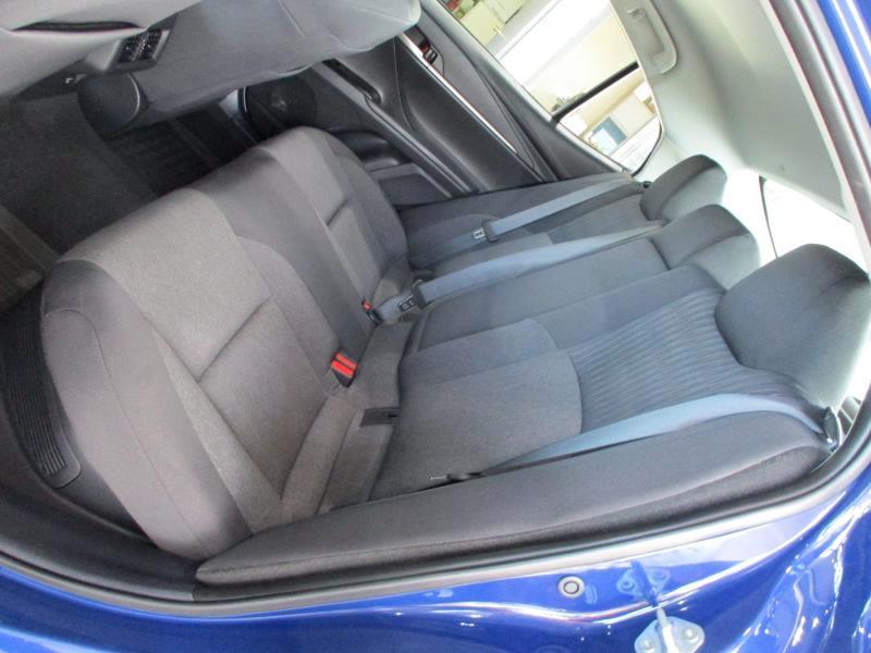 Toyota Camry Hybrid LE 2025