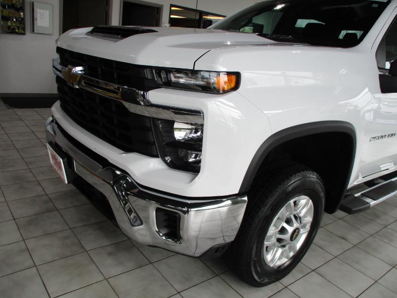 Chevrolet Silverado 2500HD LT Crew Cab Short Box 4WD 2024 Chevrolet Silverado 2500HD LT Crew Cab Short Box 4WD 2024