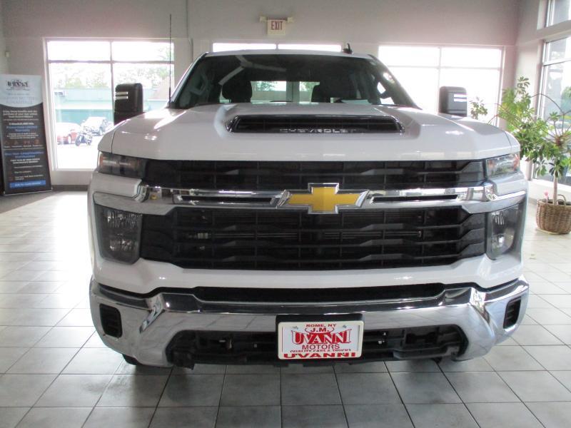 Chevrolet Silverado 2500HD LT Crew Cab Short Box 4WD 2024