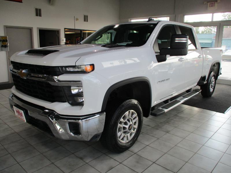 Chevrolet Silverado 2500HD LT Crew Cab Short Box 4WD 2024