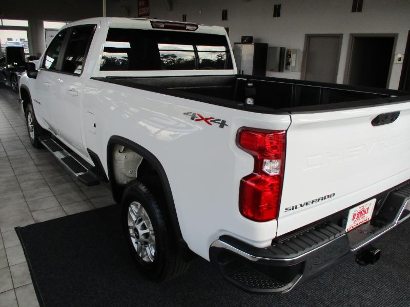 Chevrolet Silverado 2500HD LT Crew Cab Short Box 4WD 2024