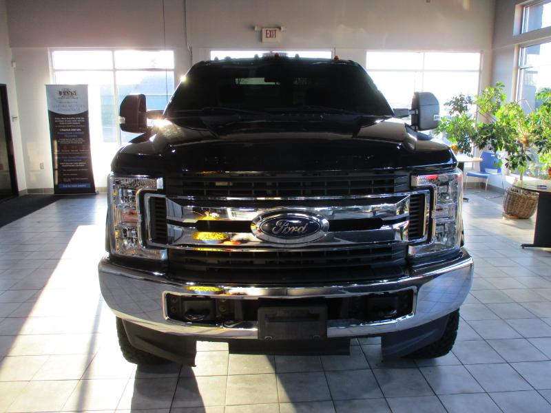 Ford F-350 SD XLT 4WD 2019 Ford F-350 SD XLT 4WD 2019