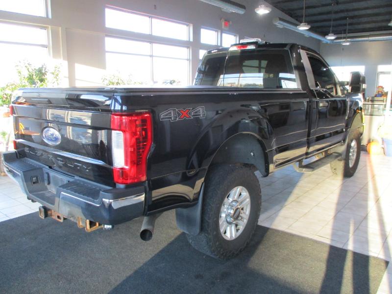 Ford F-350 SD XLT 4WD 2019 Ford F-350 SD XLT 4WD 2019