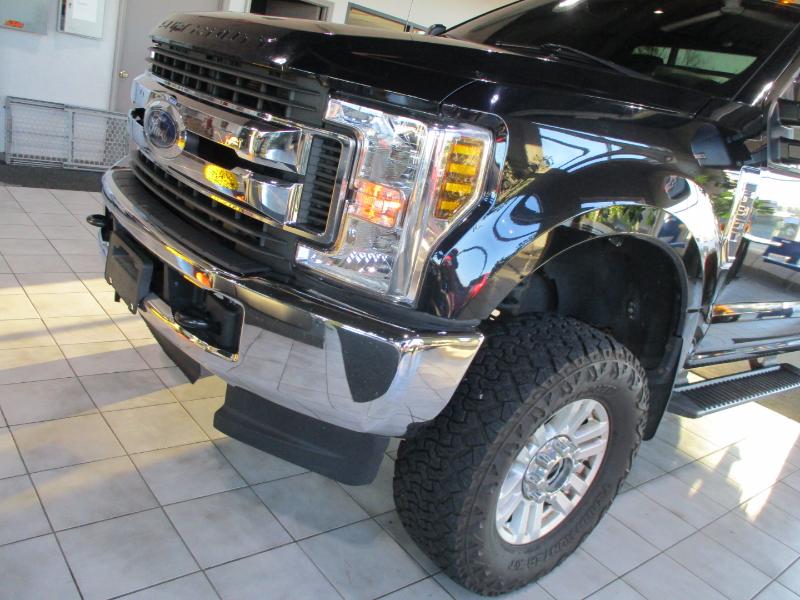 Ford F-350 SD XLT 4WD 2019 Ford F-350 SD XLT 4WD 2019