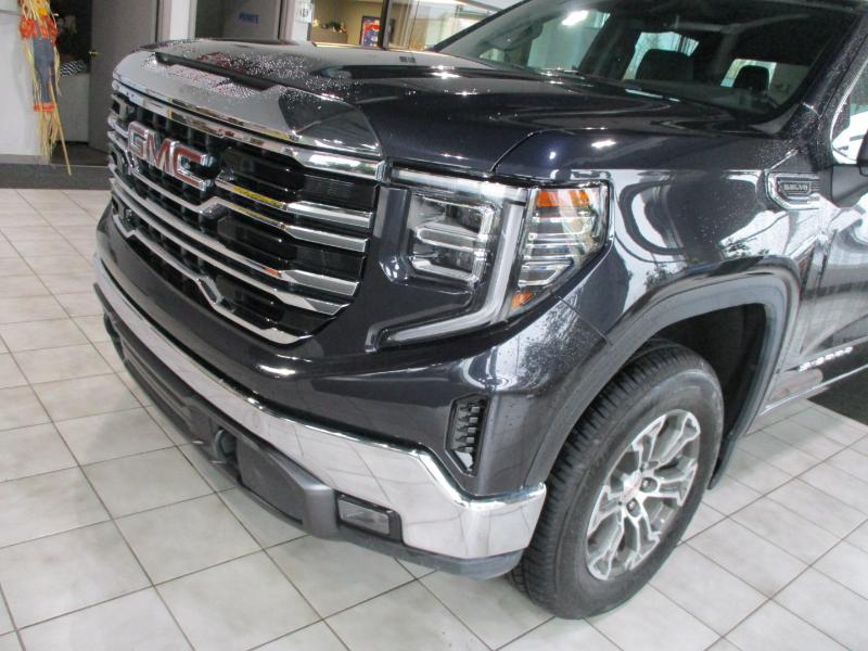 GMC Sierra 1500 SLT Crew Cab 4WD 2025 GMC Sierra 1500 SLT Crew Cab 4WD 2025