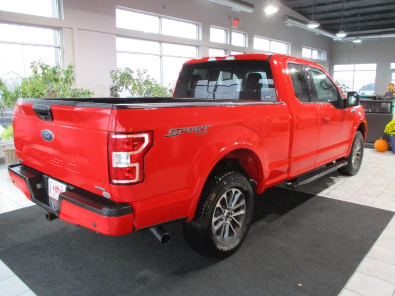 Ford F-150 XLT 4WD SuperCrew 5.5' Box 2019 Ford F-150 XLT 4WD SuperCrew 5.5' Box 2019