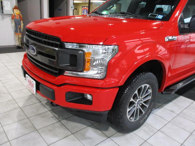 Ford F-150 XLT 4WD SuperCrew 5.5' Box 2019 Ford F-150 XLT 4WD SuperCrew 5.5' Box 2019