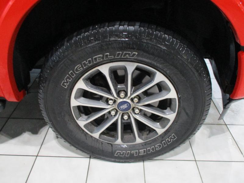 Ford F-150 XLT 4WD SuperCrew 5.5' Box 2019 Ford F-150 XLT 4WD SuperCrew 5.5' Box 2019