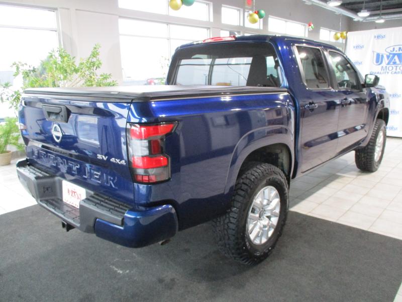 Nissan Frontier SV Crew Cab 4WD 2023