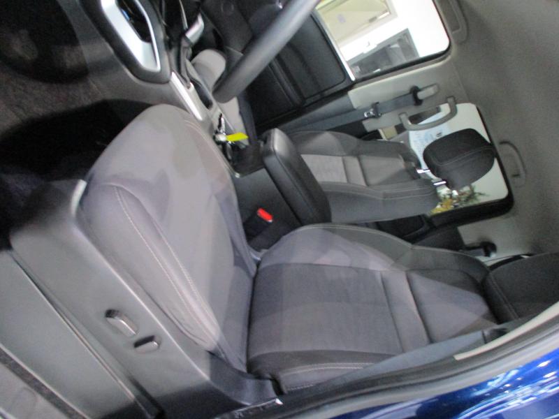 Nissan Frontier SV Crew Cab 4WD 2023