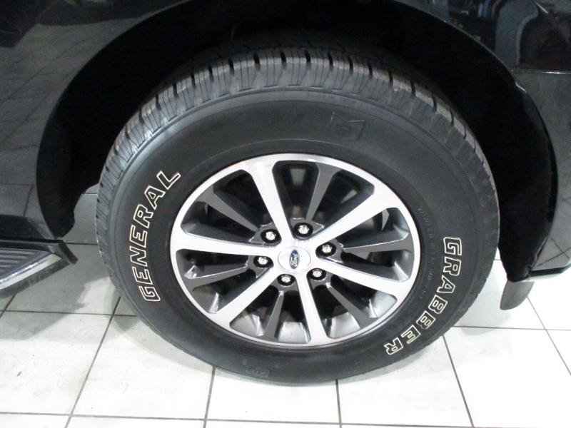 Ford Expedition XLT 4WD 2019