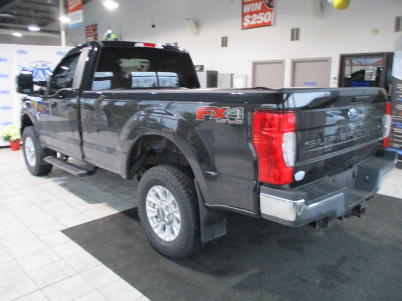 Ford F-250 SD XLT 4WD 2022