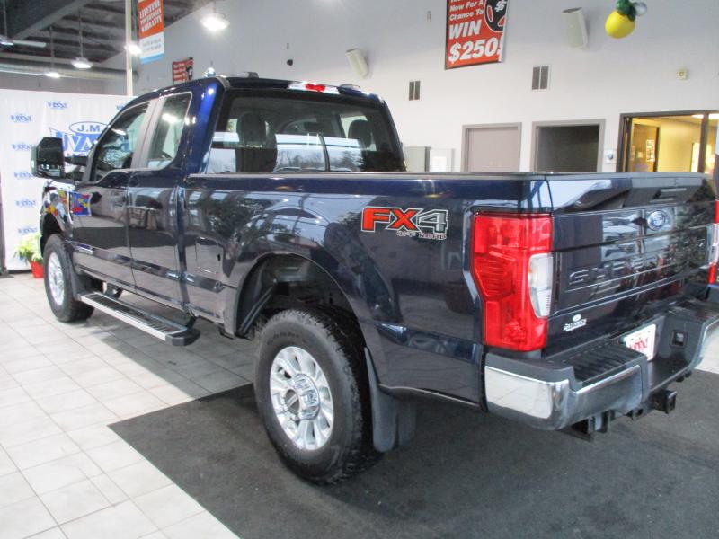 Ford F-350 SD XLT SuperCab 4WD 2022