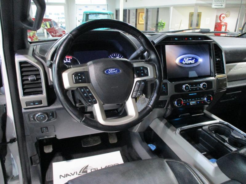 Ford F-350 SD Lariat SuperCab 4WD 2022