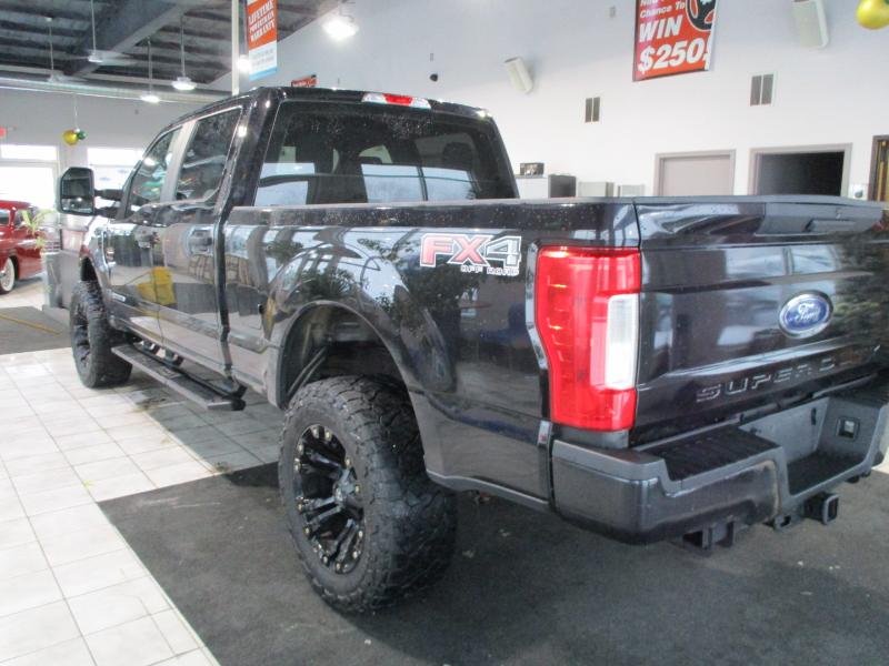 Ford F-250 SD XLT Crew Cab Short Bed 4WD 2019