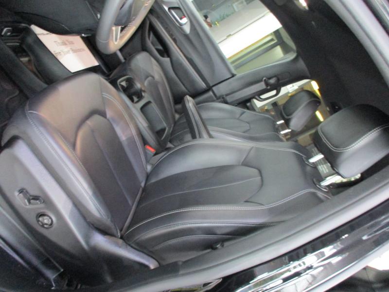 Chrysler Pacifica Limited FWD 2025