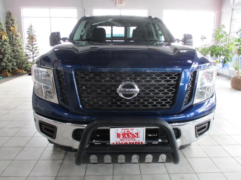 Nissan Titan XD SV Crew Cab 4WD 2019