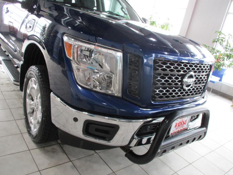 Nissan Titan XD SV Crew Cab 4WD 2019