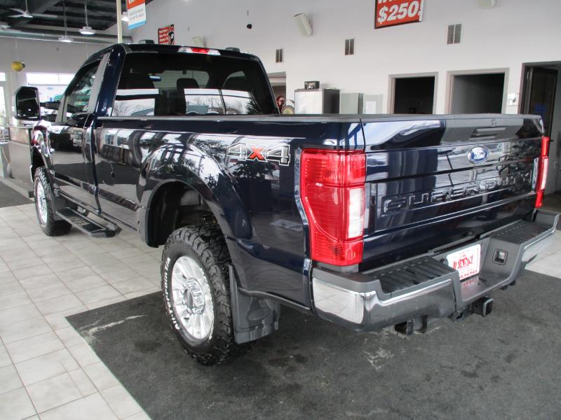 Ford F-250 SD XLT 4WD 2022
