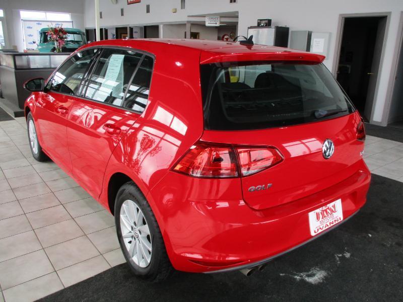 Volkswagen Golf TSI S 6A 2016