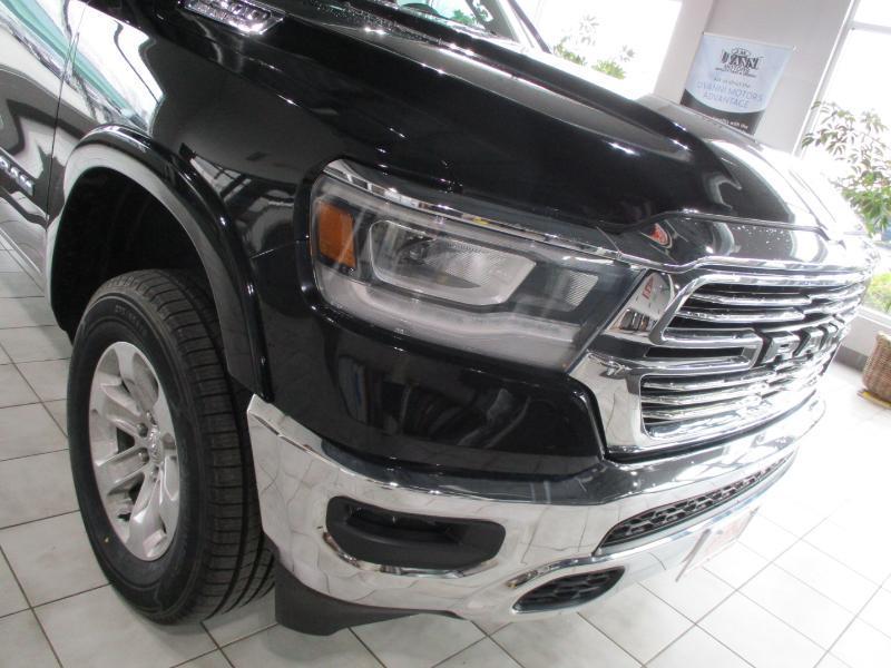 RAM 1500 Laramie Crew Cab SWB 4WD 2019